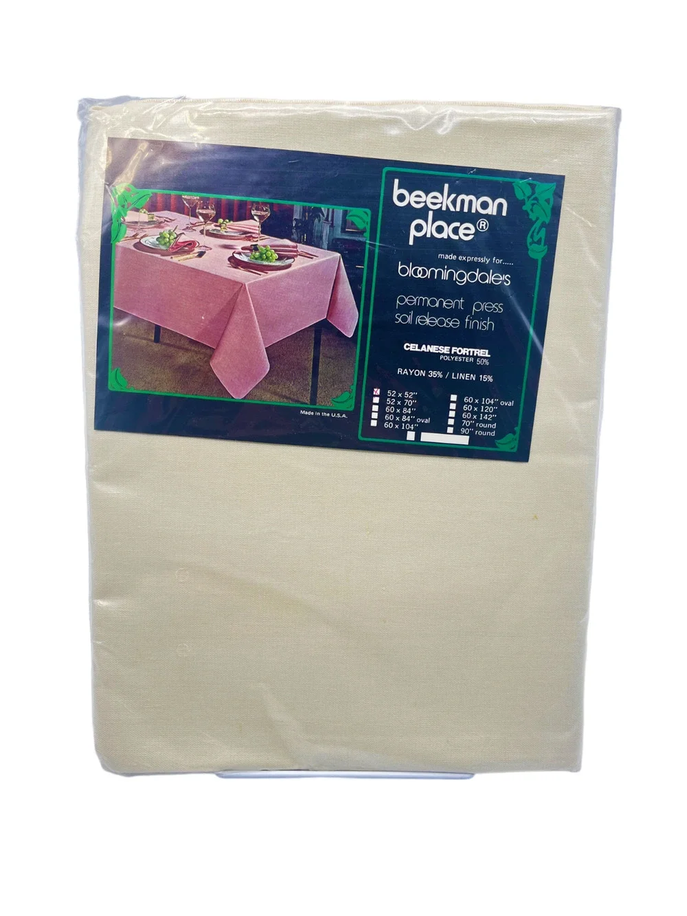 Bloomingdales Beekman Place, Tablecloth Permanent Press 52